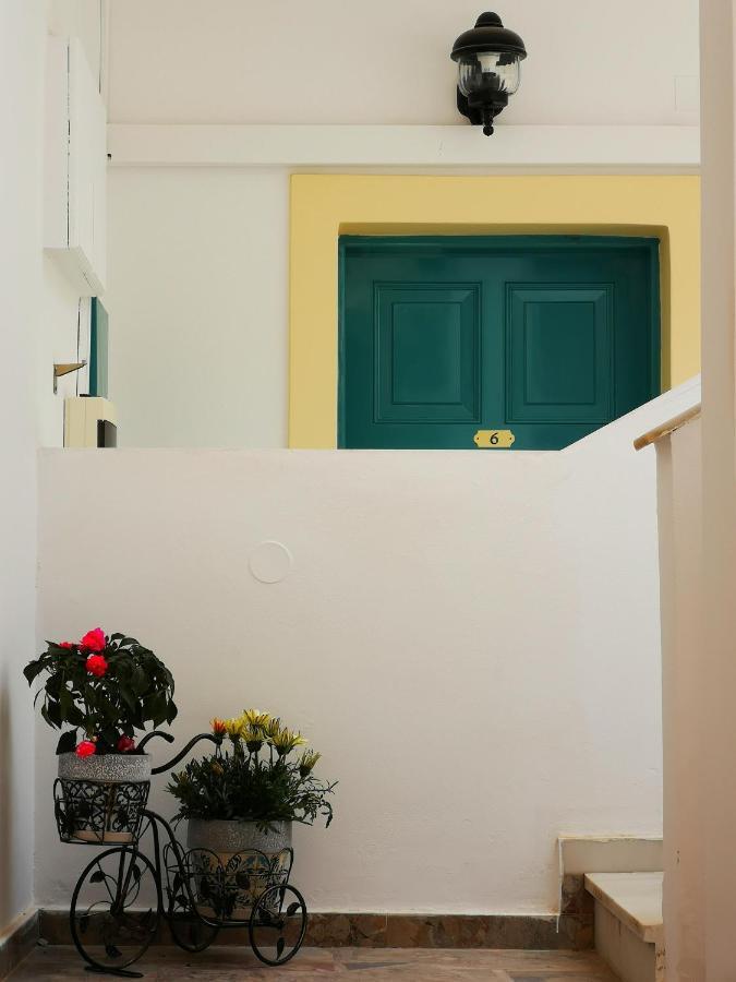 Nikoli Apartment *